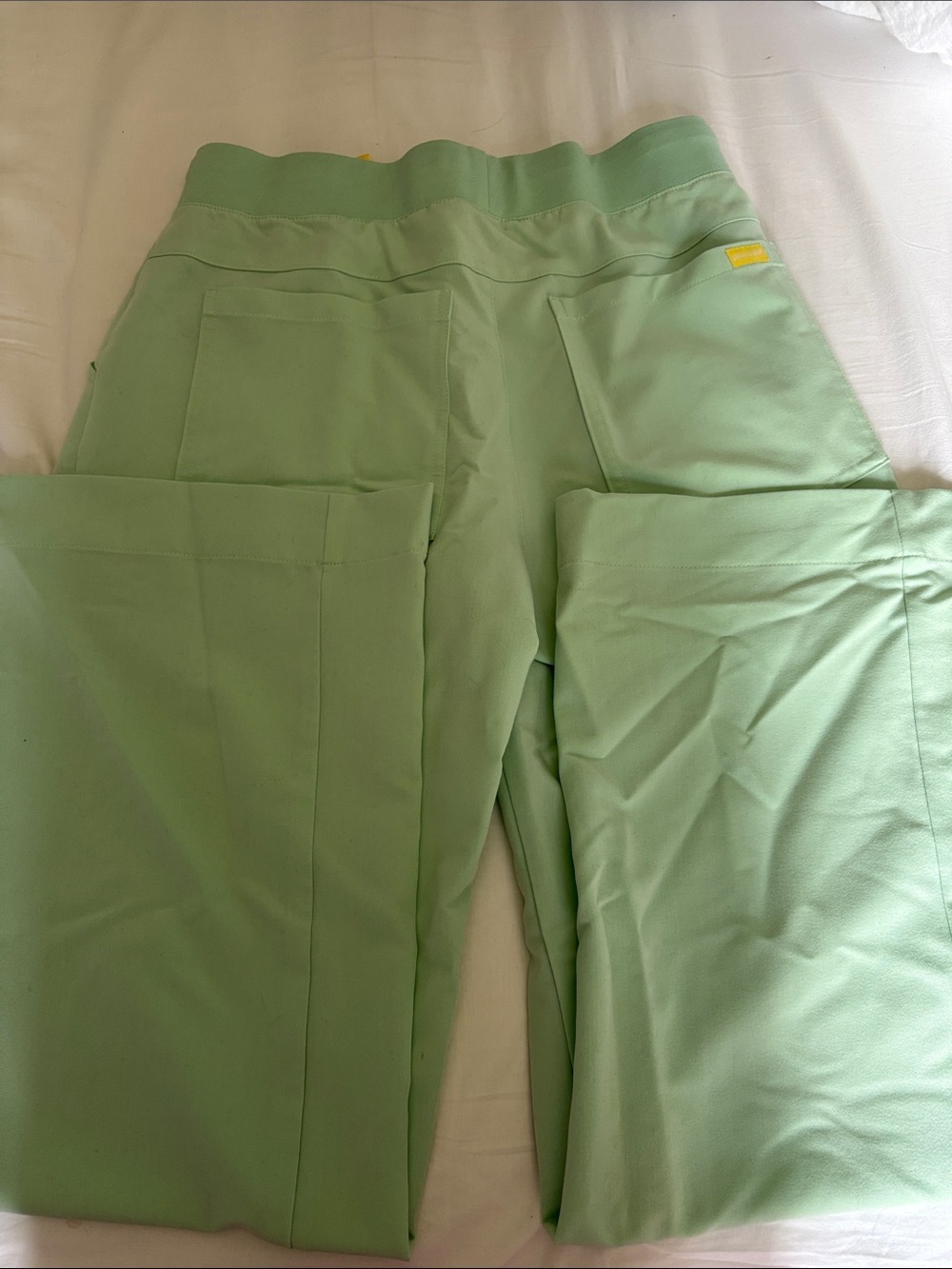 Garde Malade High Waisted Wide Leg Scrub Pants - Picture 3 of 3